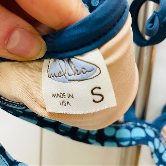 NWOT MELIKA bikini top light blue and navy blue Size Small - Picture 3 of 4